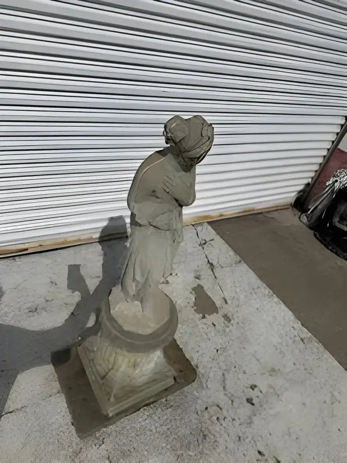 Shy Venus classical statue with pedestal – fine art masterpiece.