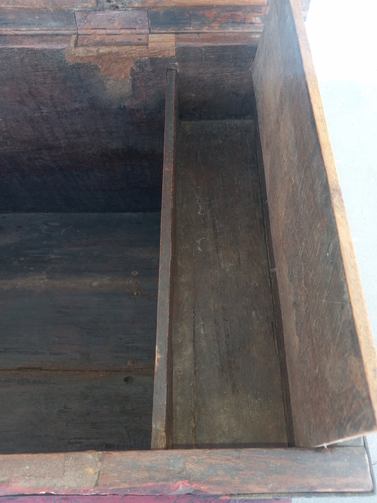 Vintage ornate wedding box with gold embellishments