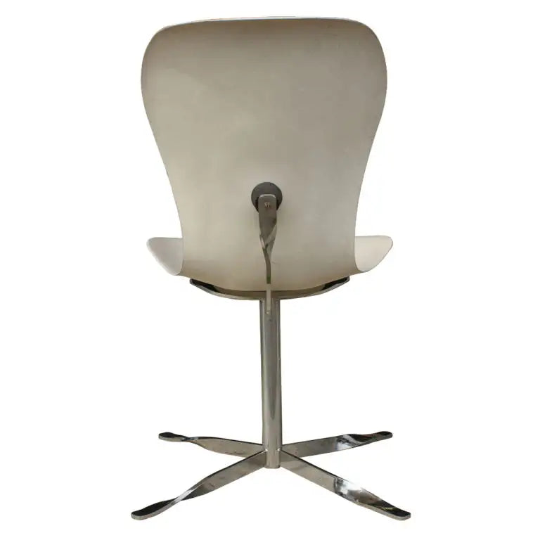 Modern Ion Chair by Gideon Kramer for minimalist spaces
