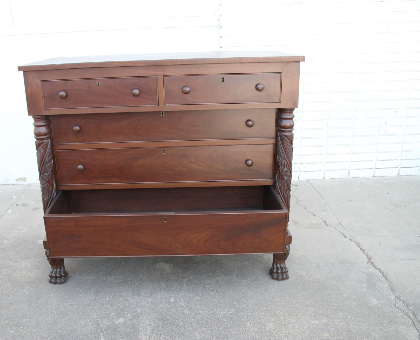 Hand-Carved Antique Wooden Dresser – Classic 5-Drawer Chest with Timeless Vintage Appeal