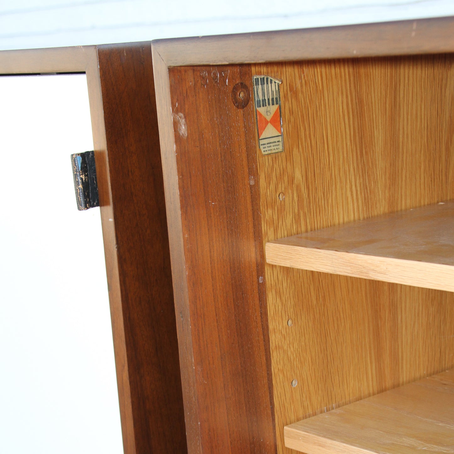 Retro storage cabinet with leather top and Knoll design