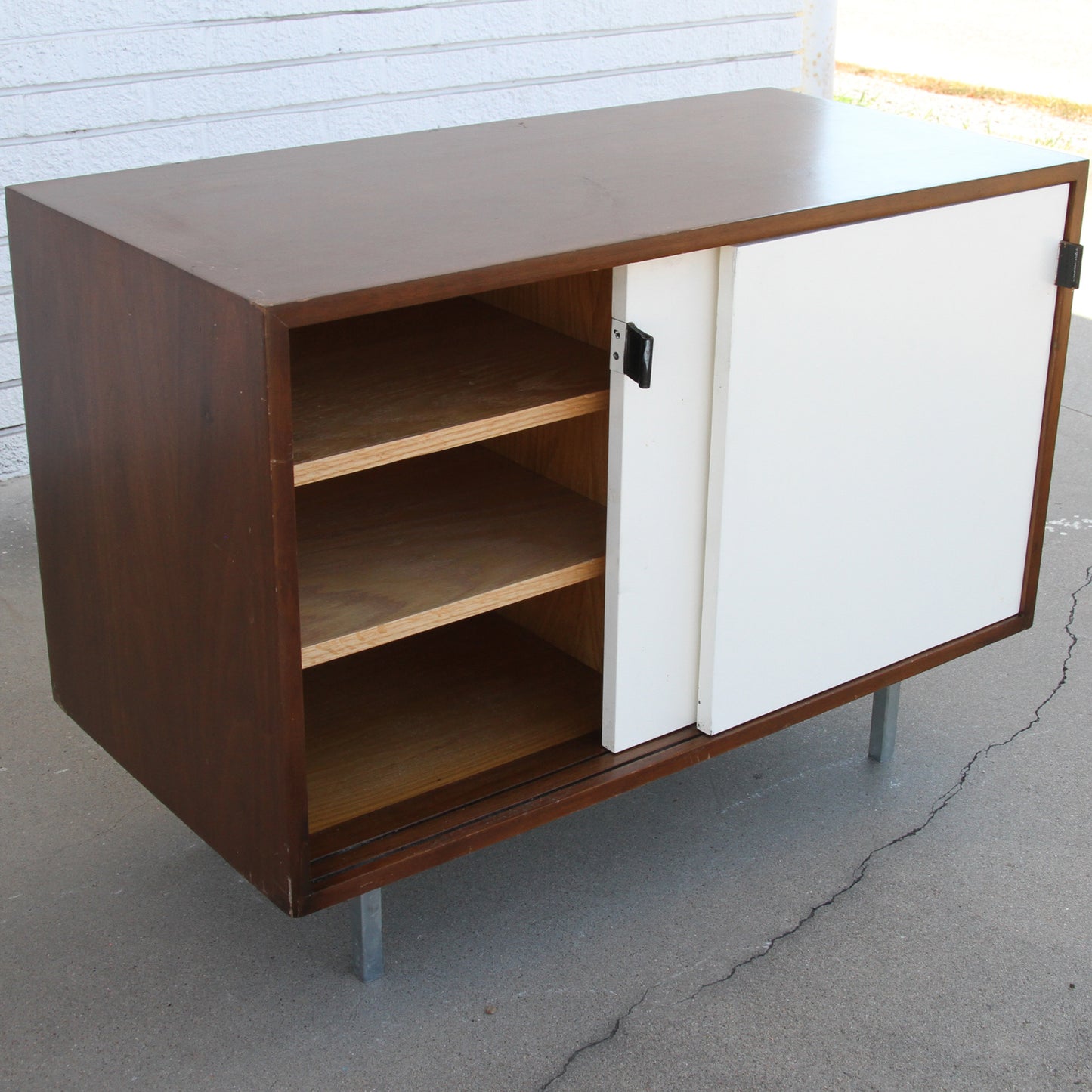 Knoll credenza with retro leather handles and top