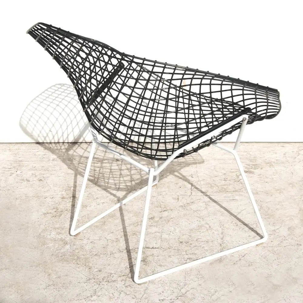 Contemporary geometric wireframe accent chair