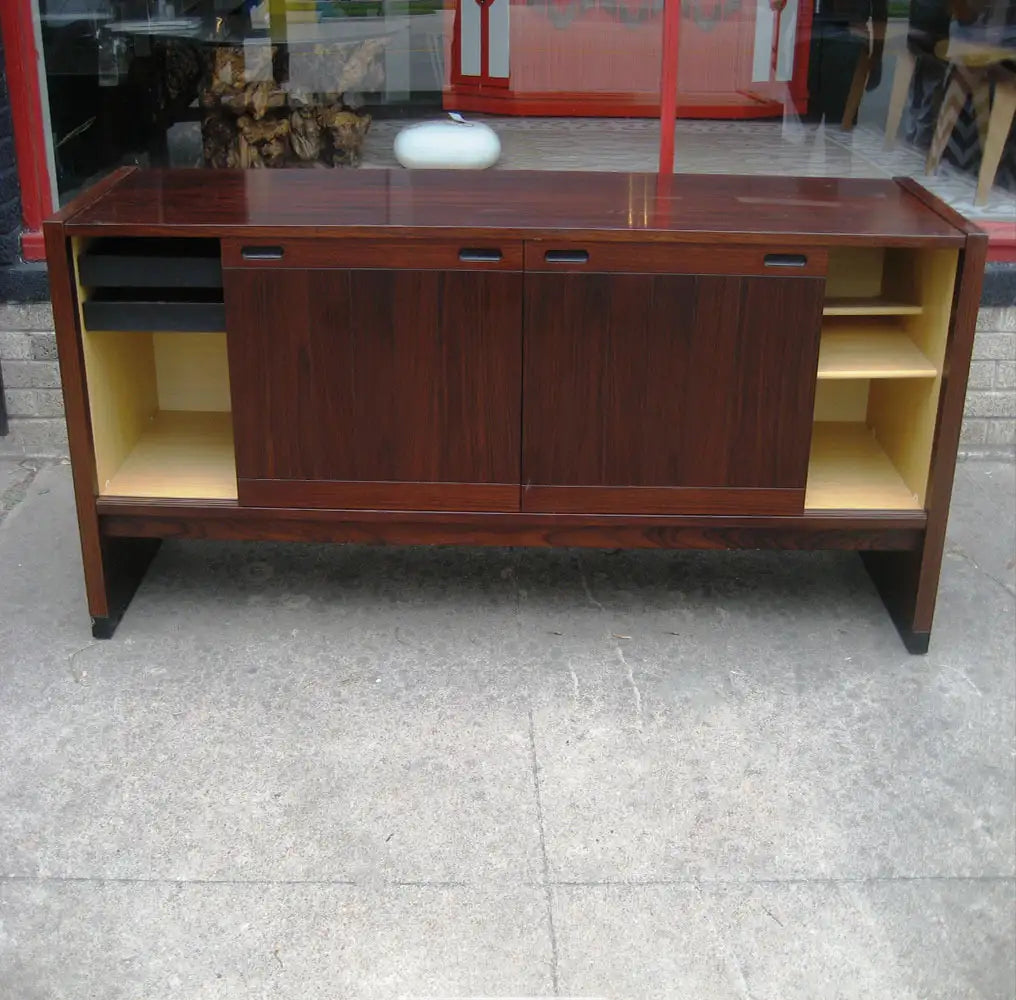 Retro rosewood credenza by Dyrlund