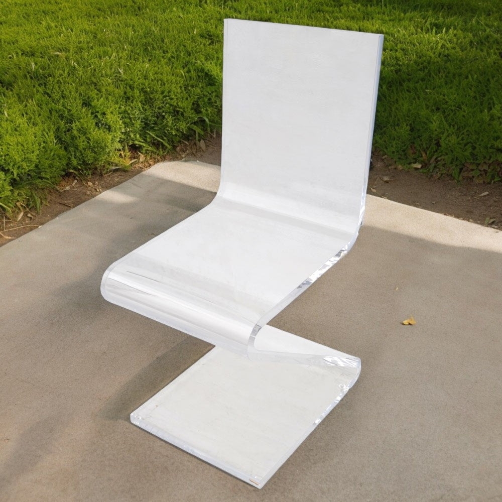 (1) Haziza H Studio Glide Z Chair GC1 Clear 1 inch thick Acrylic Chair