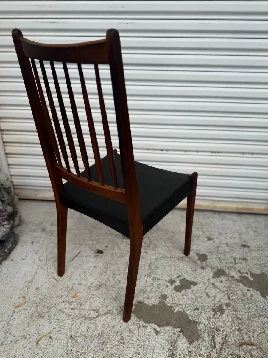 modern teak side chairs with ergonomic curved backs