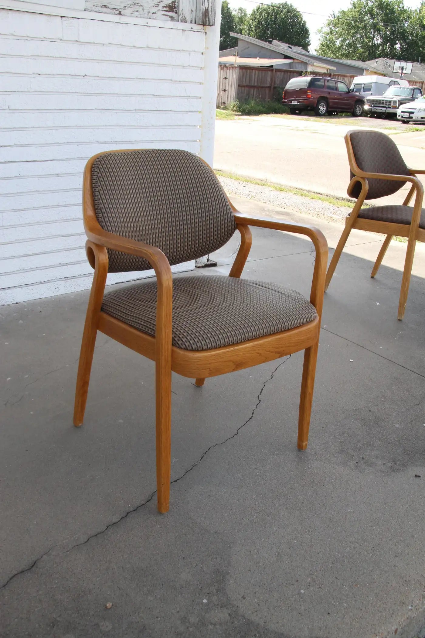 Pair Don Pettit for Knoll #1105 Armchairs