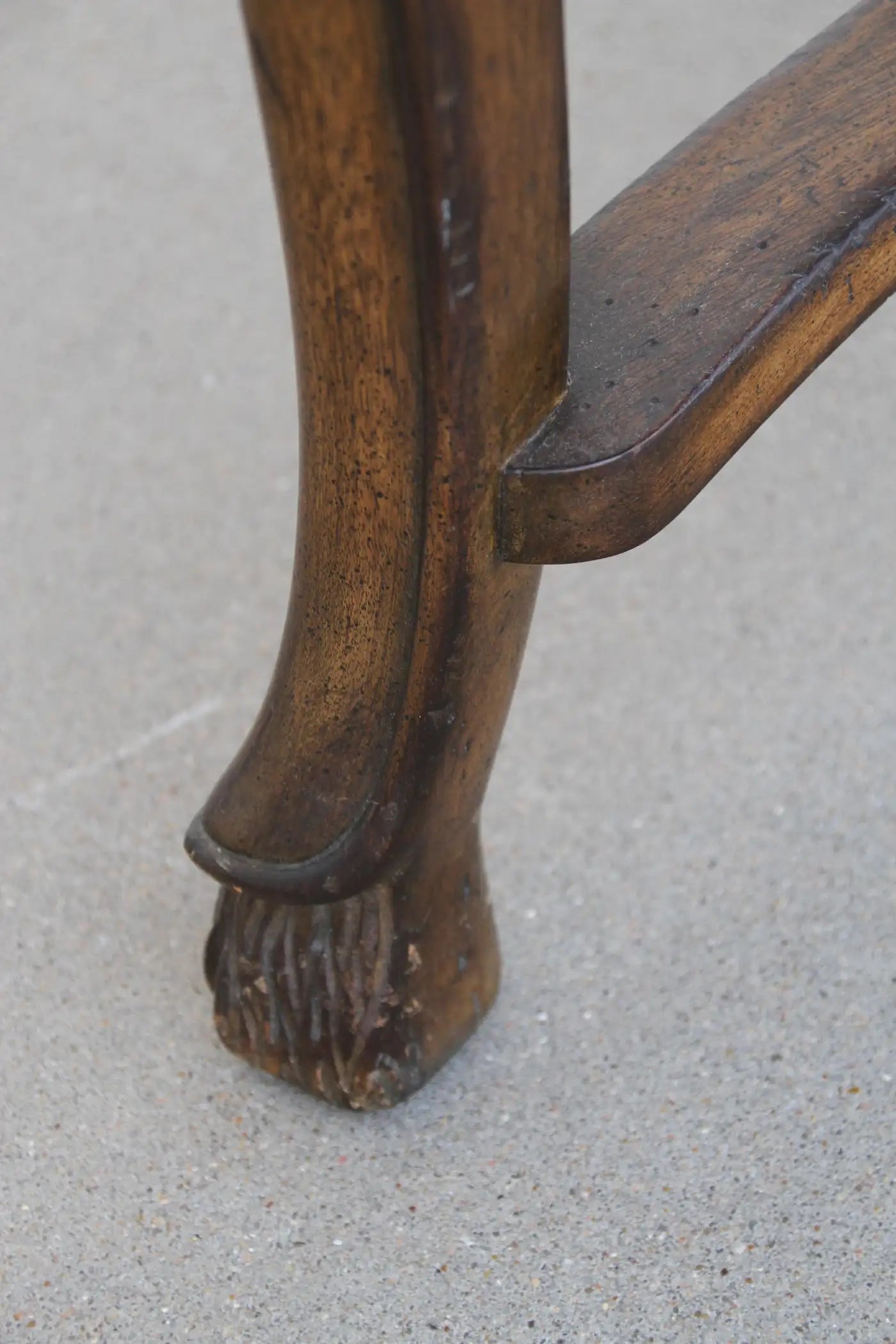 Elegant vintage console table with carvings