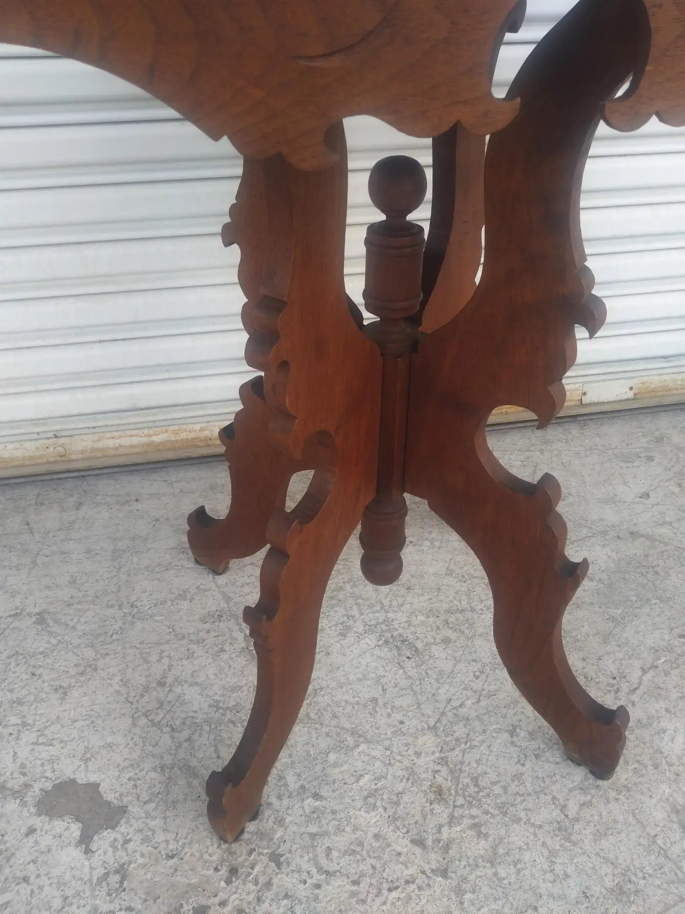 Ornate Eastlake end table with pedestal