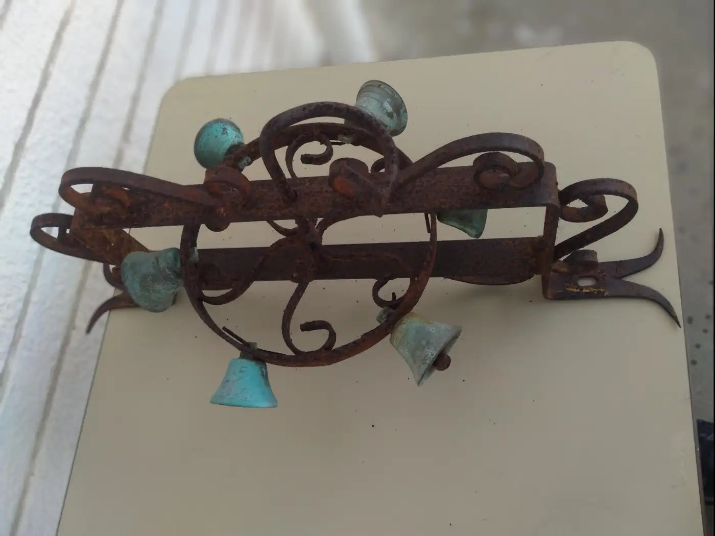Antique patinated carillon doorbell in brass and steel