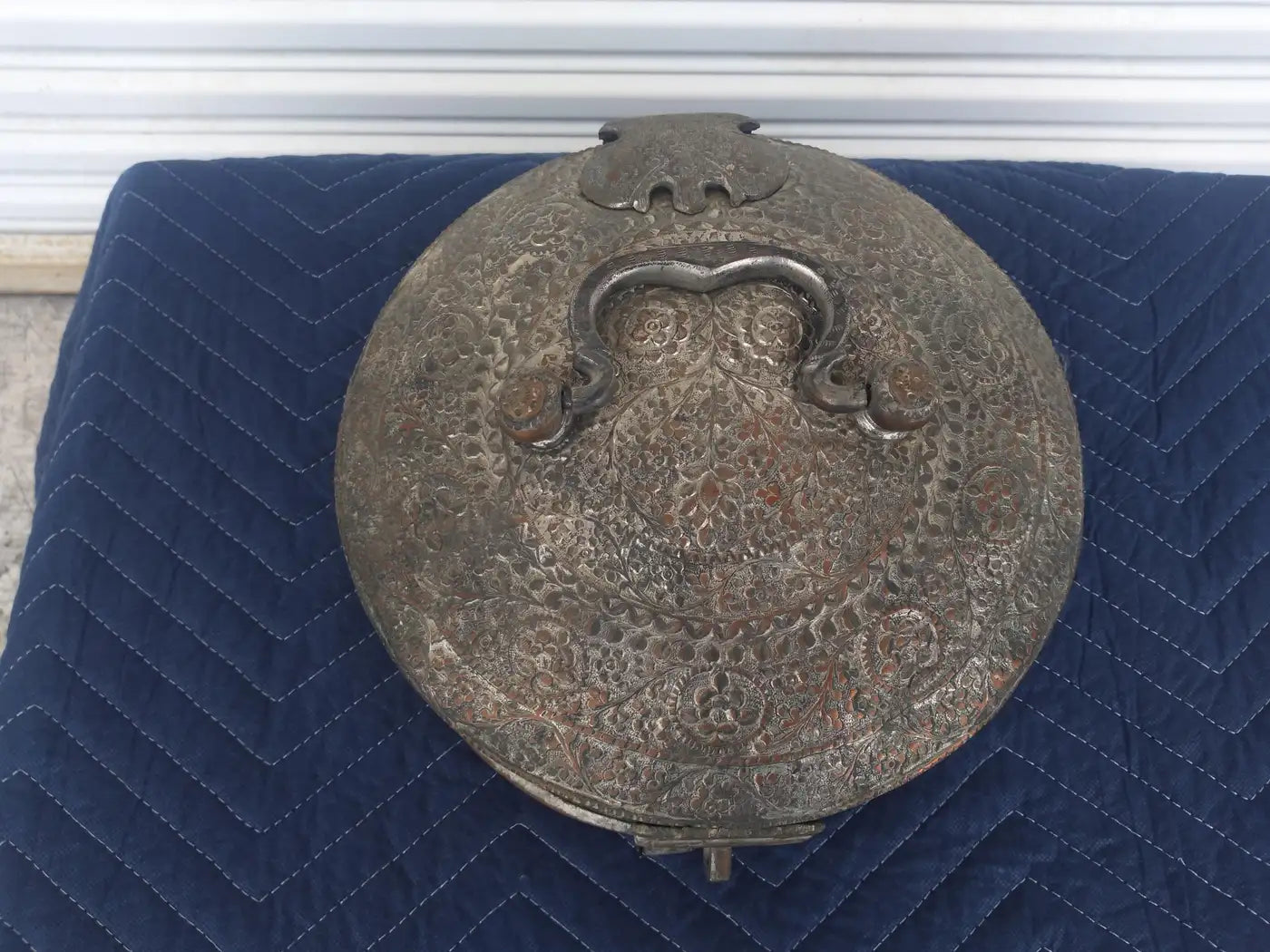 Handcrafted tinned round box from India