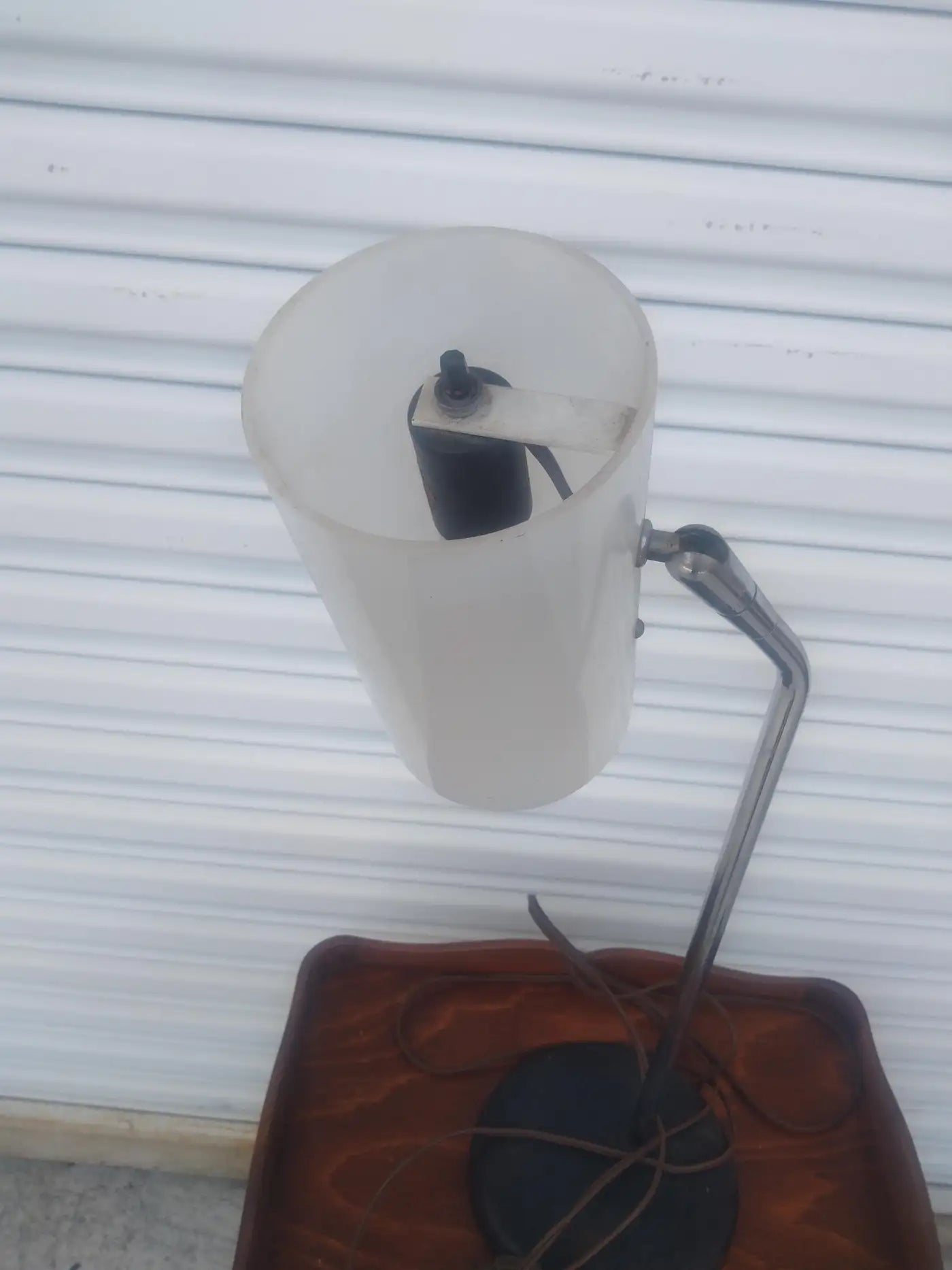 Stylish adjustable table lamp with Lucite cylinder shade