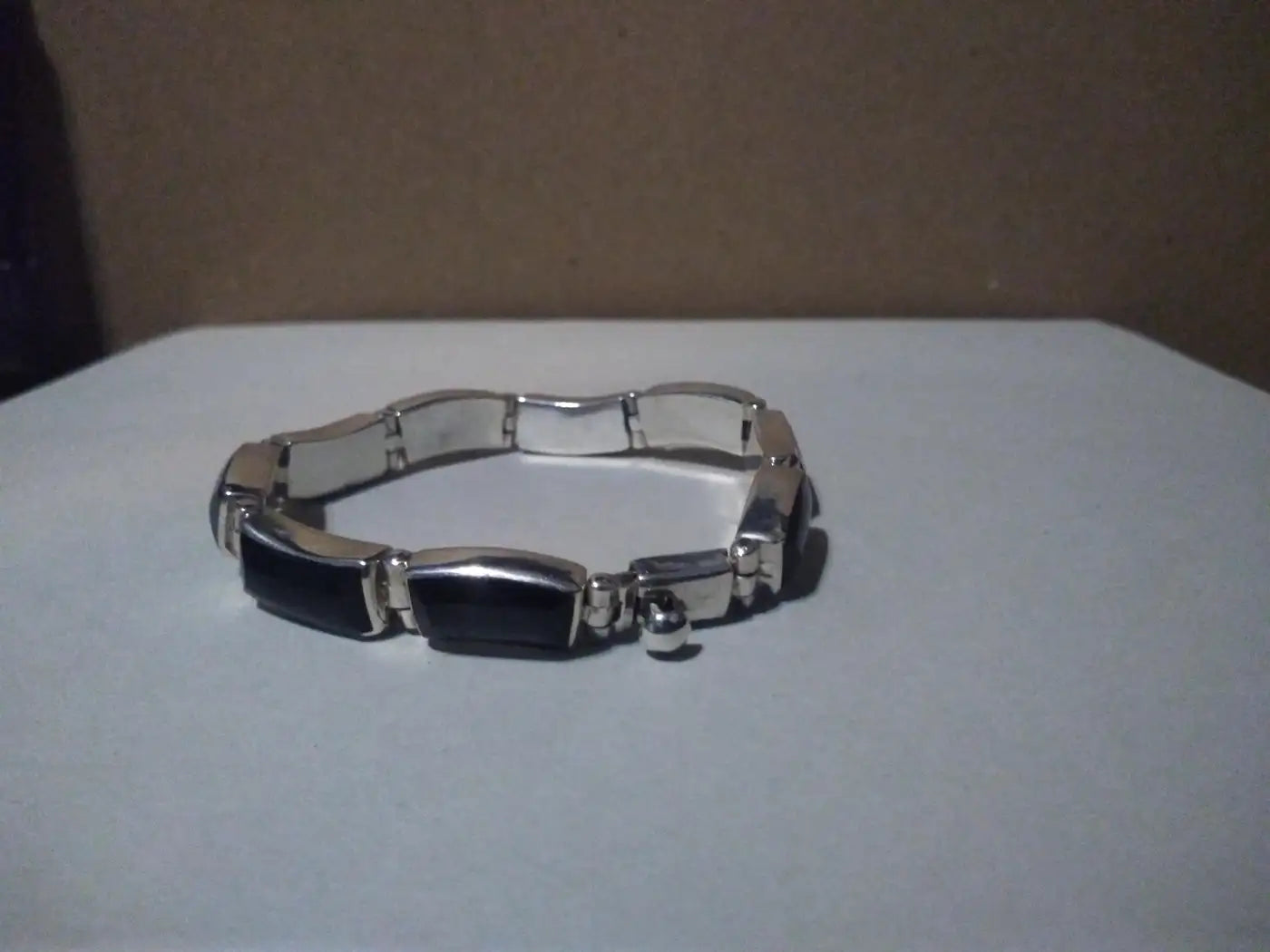 Elegant silver bracelet with onyx from Mexico