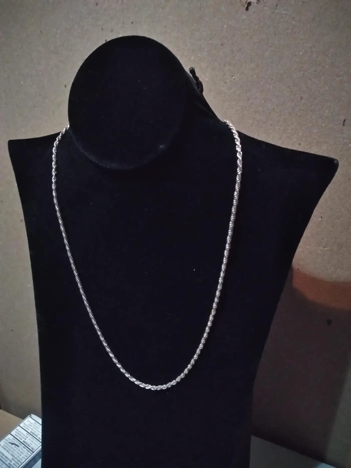 Close-up of 2mm silver rope chain
