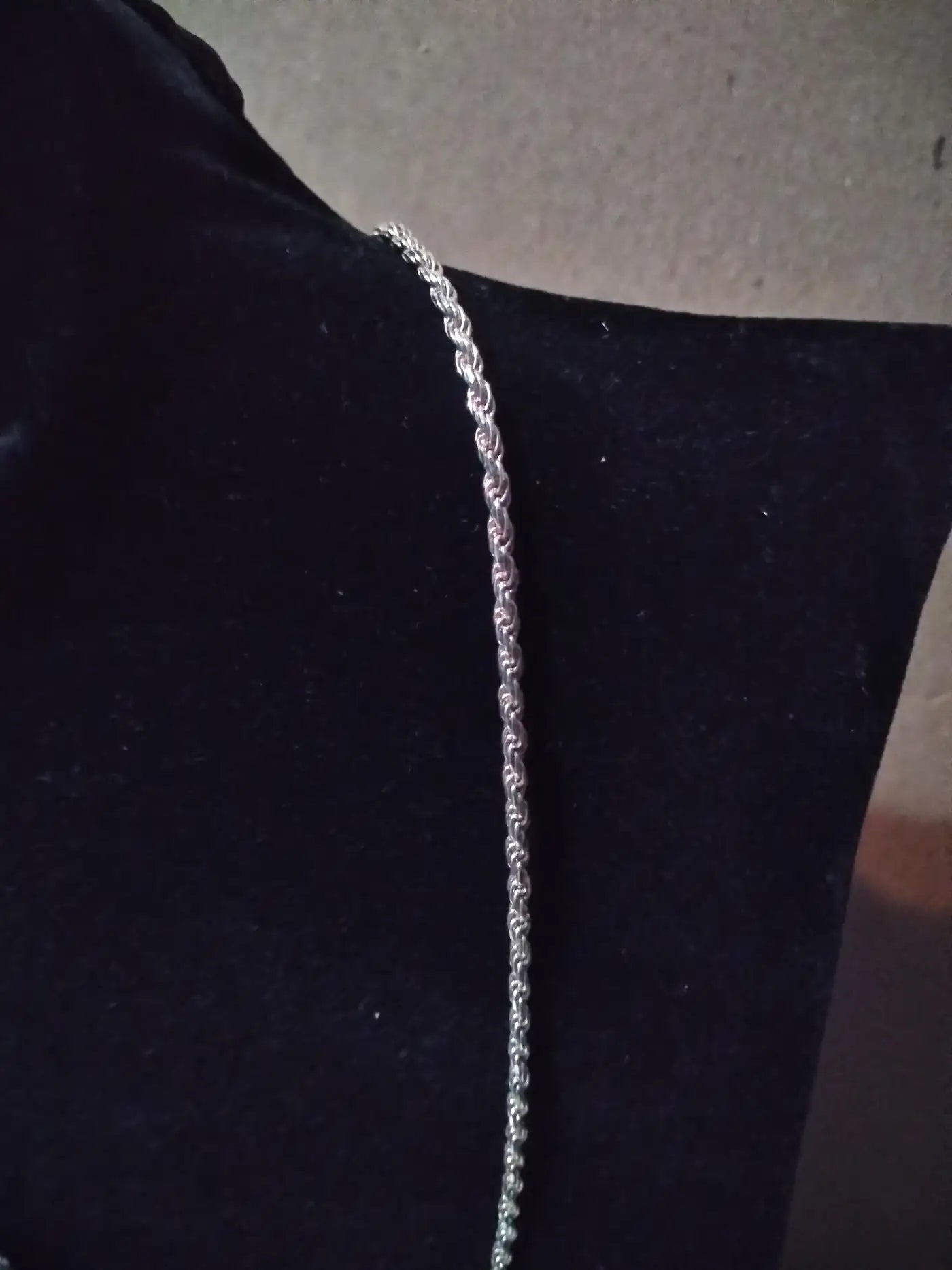 925 sterling silver necklace with rope design