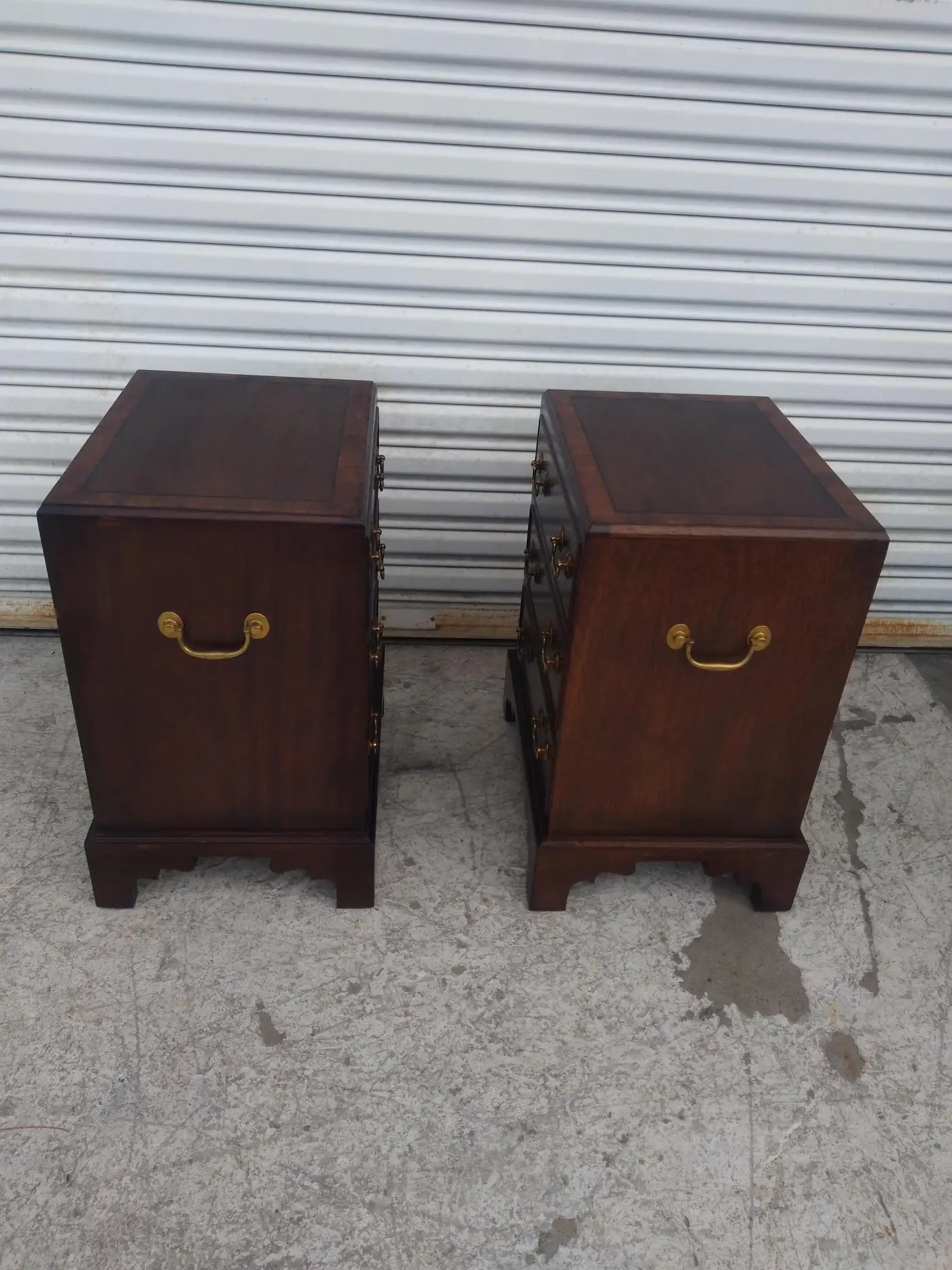 Elegant mahogany 3 drawer nightstands