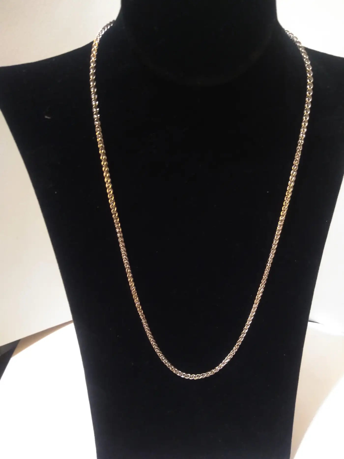 Elegant 20" silver chain necklace
