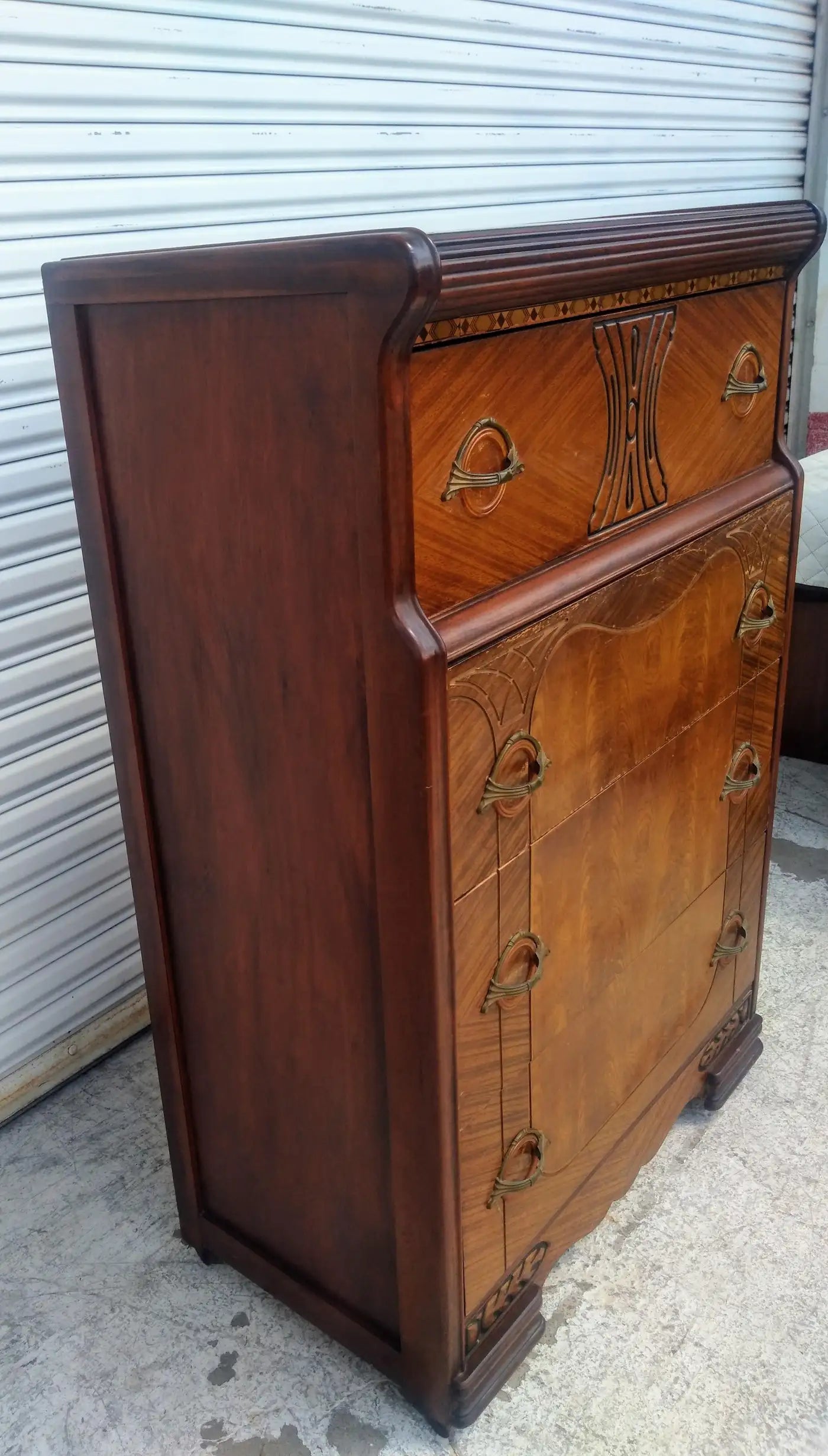 Mid-century Art Deco storage chest