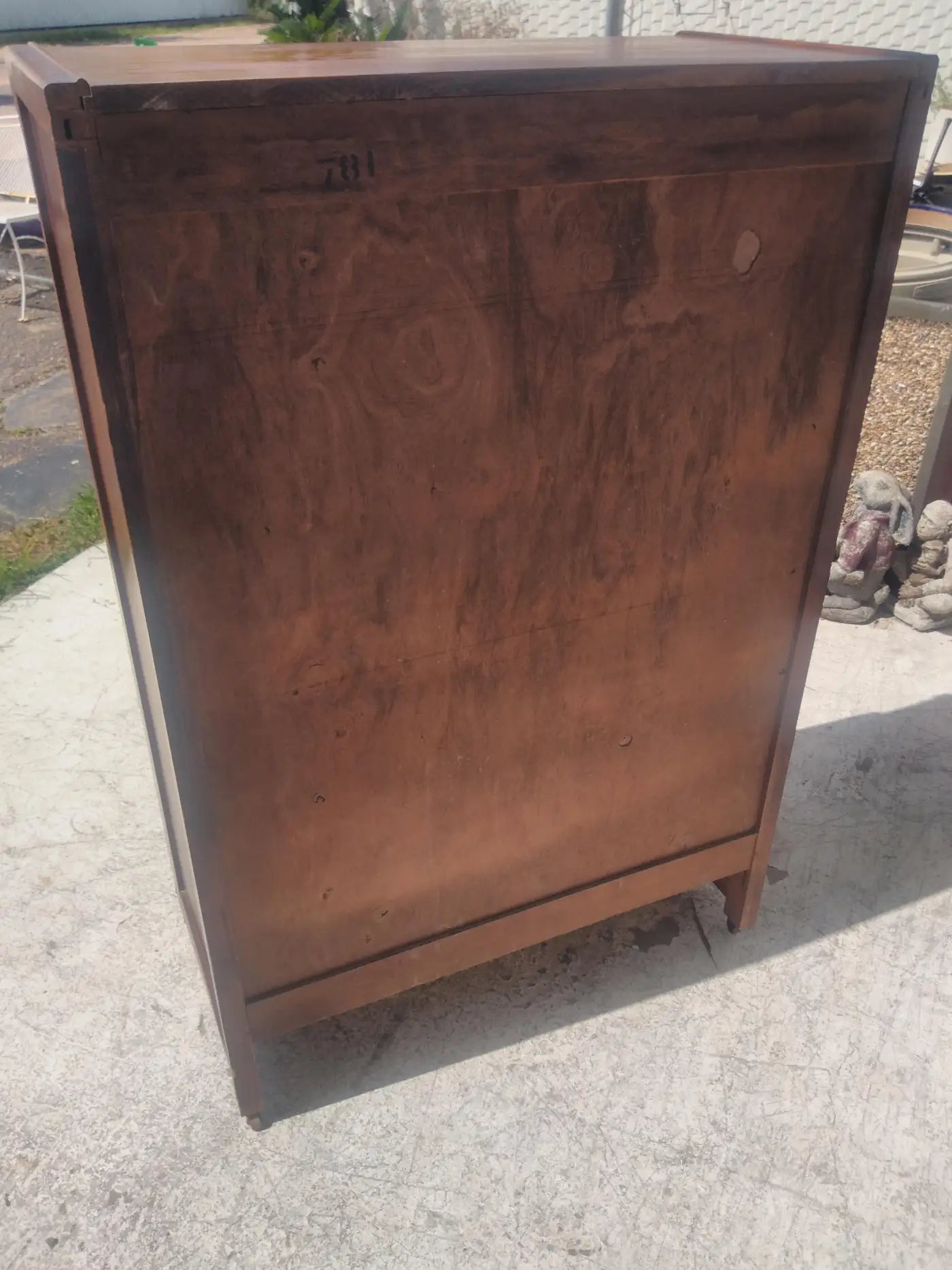 Elegant vintage chest of drawers in Art Deco style