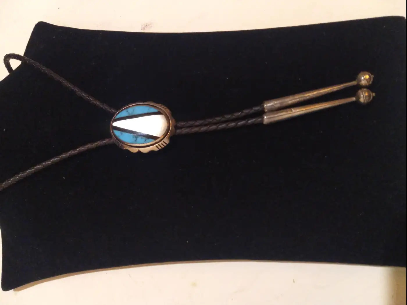 38-inch leather bolo tie with Native American design