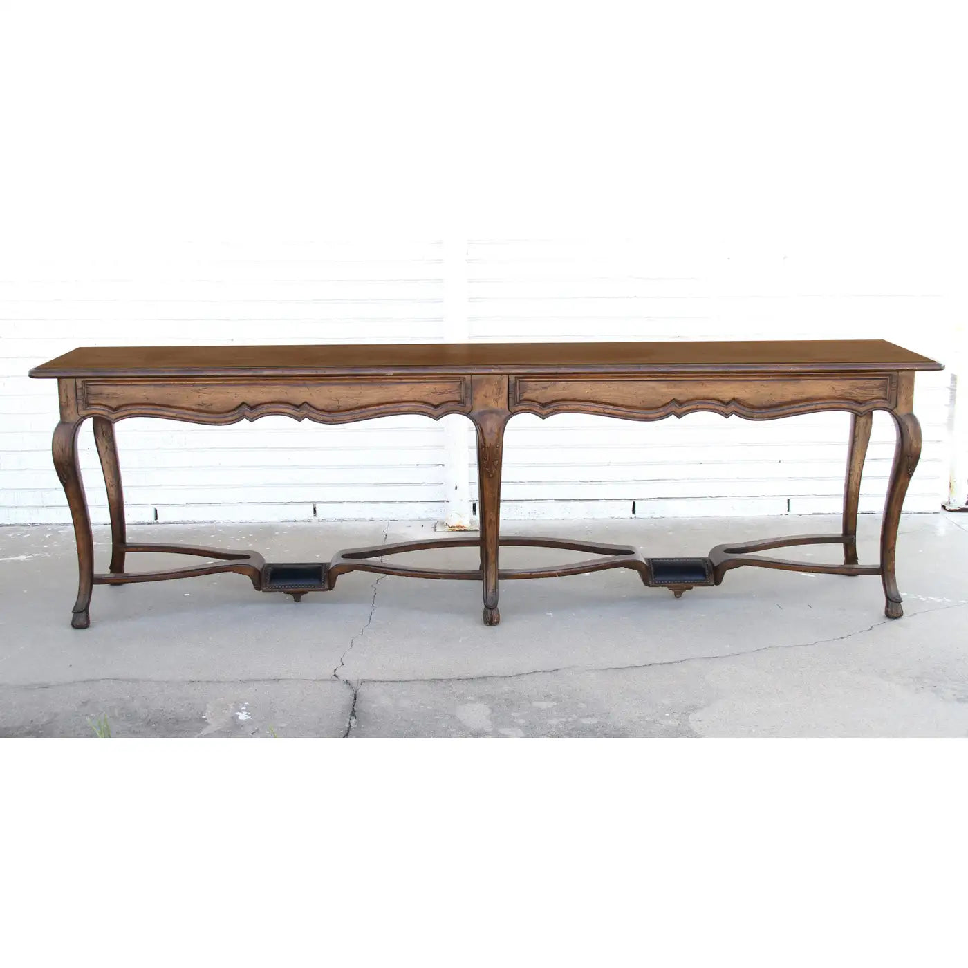 Ornate antique style entryway table