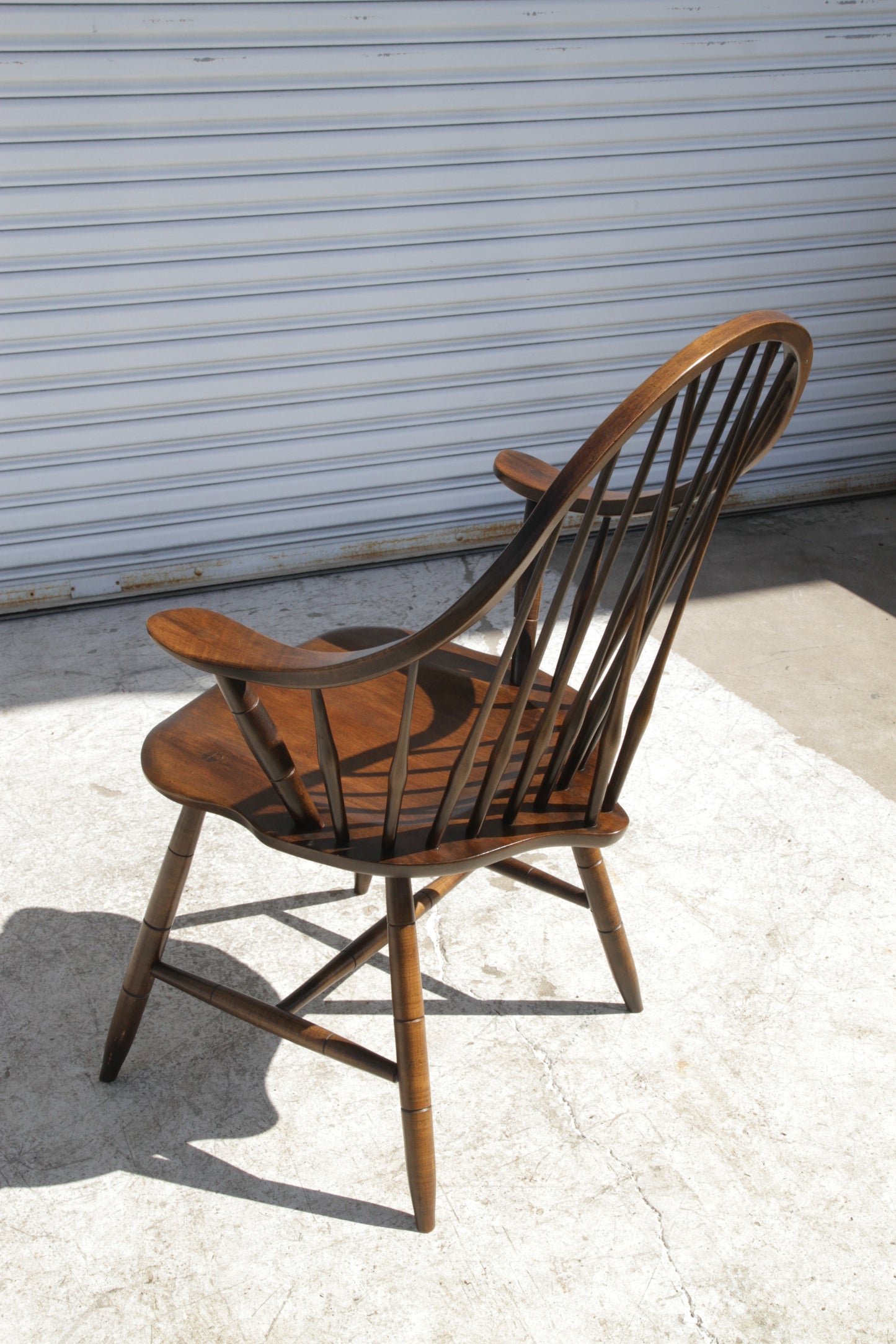 Beautiful Windsor chair with spindle back, ideal as a dining chair or statement seat