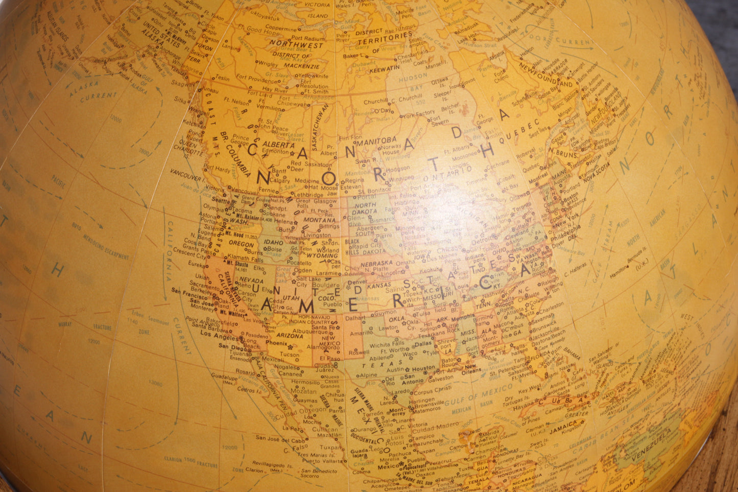 Replogle Globe Vintage 16" World Classic Globe