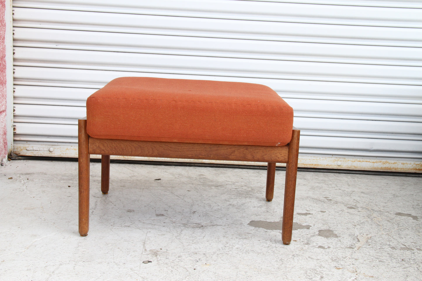 Hans J. Wegner for Getama 'Cigar' Stool in Solid Oak with Orange Cushion