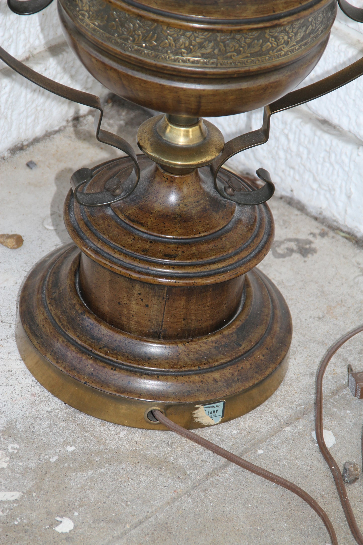 Brass style table lamp