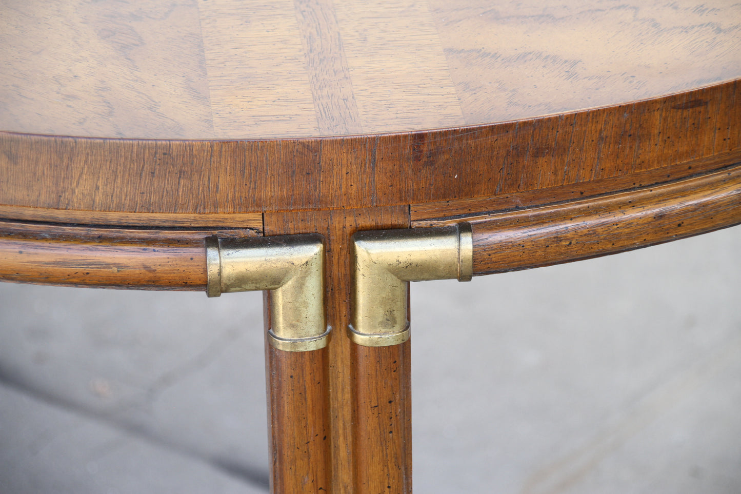 Mid-Century sophistication with this stunning Drexel dining table set for 6. Expertly crafted with premium materials, it's a true statement piece. Don't miss this sale!