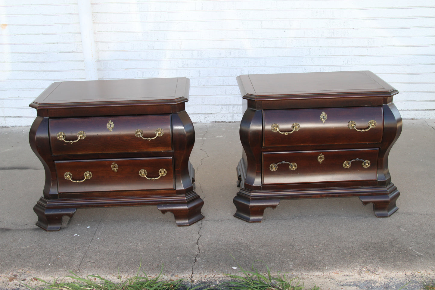 Pair of vintage nightstands