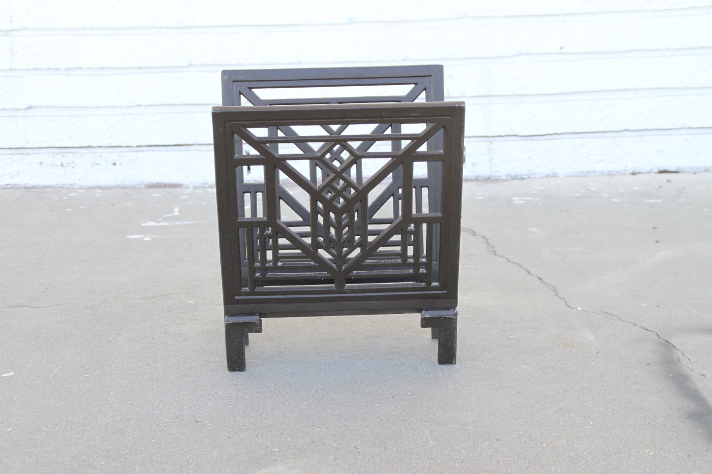 Frank Lloyd Wright inspired organizer