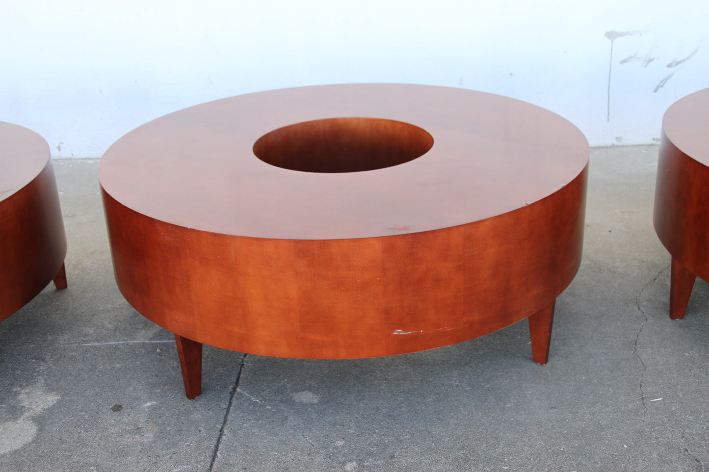 Contemporary round office table