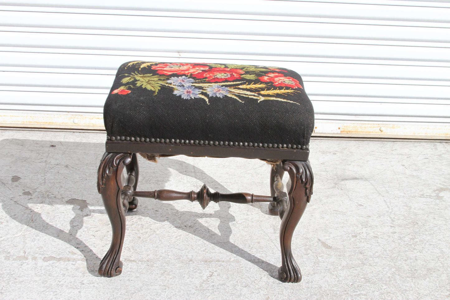 Retro style Gello bench