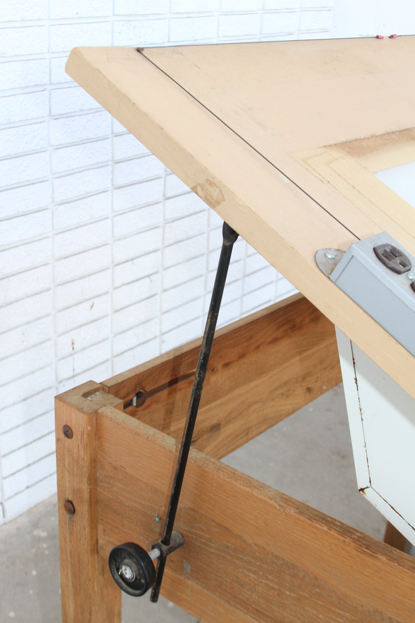 Wood and glass tracing table