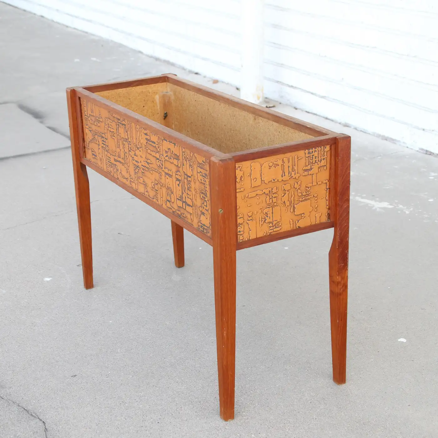 Retro Scandinavian decorative plant stand