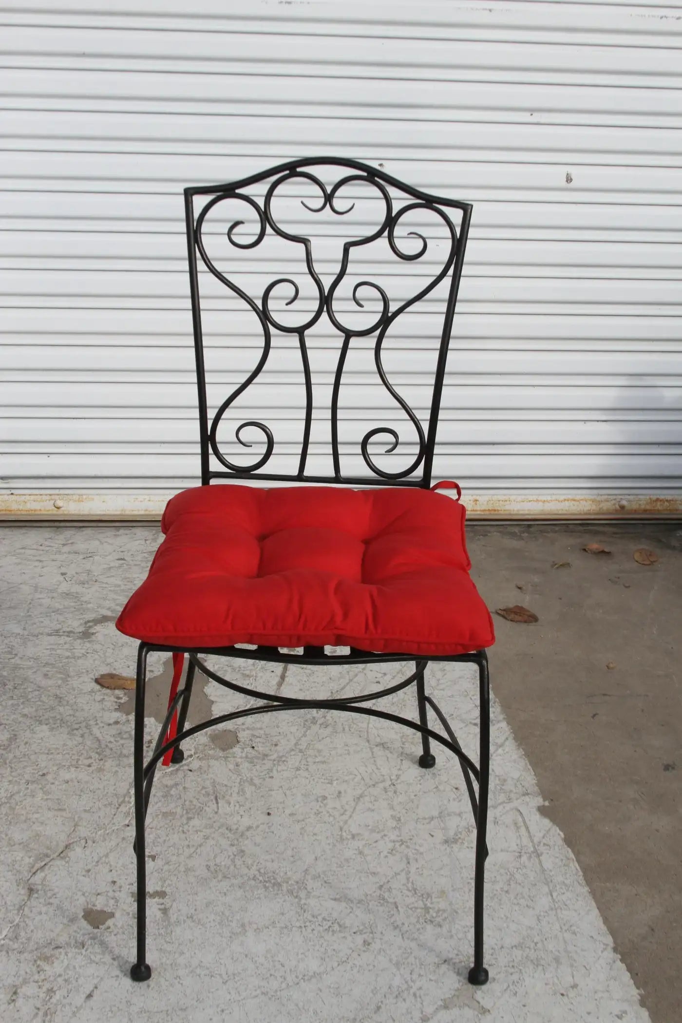 Boho style bistro set for small spaces