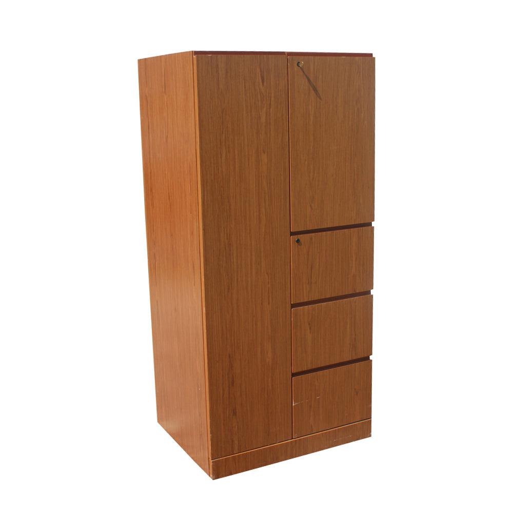 Vintage Knoll oak storage unit cabinet MR10794 with mid century design and sturdy craftsmanship