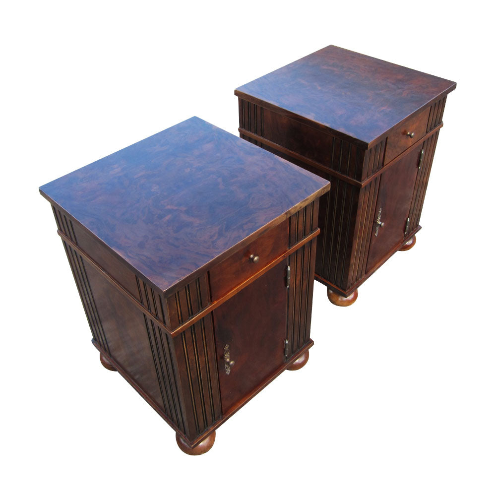 Pair of 20″ vintage burl wood nightstands by Scott Thomas Furniture with mid-century modern design and rich wood grain finish.