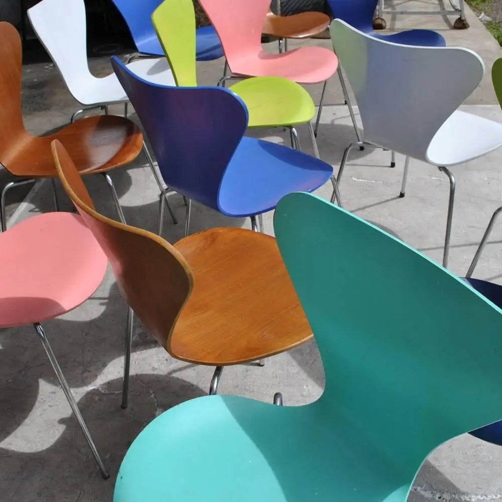 Vintage Series 7 Chair by Arne Jacobsen for Fritz Hansen