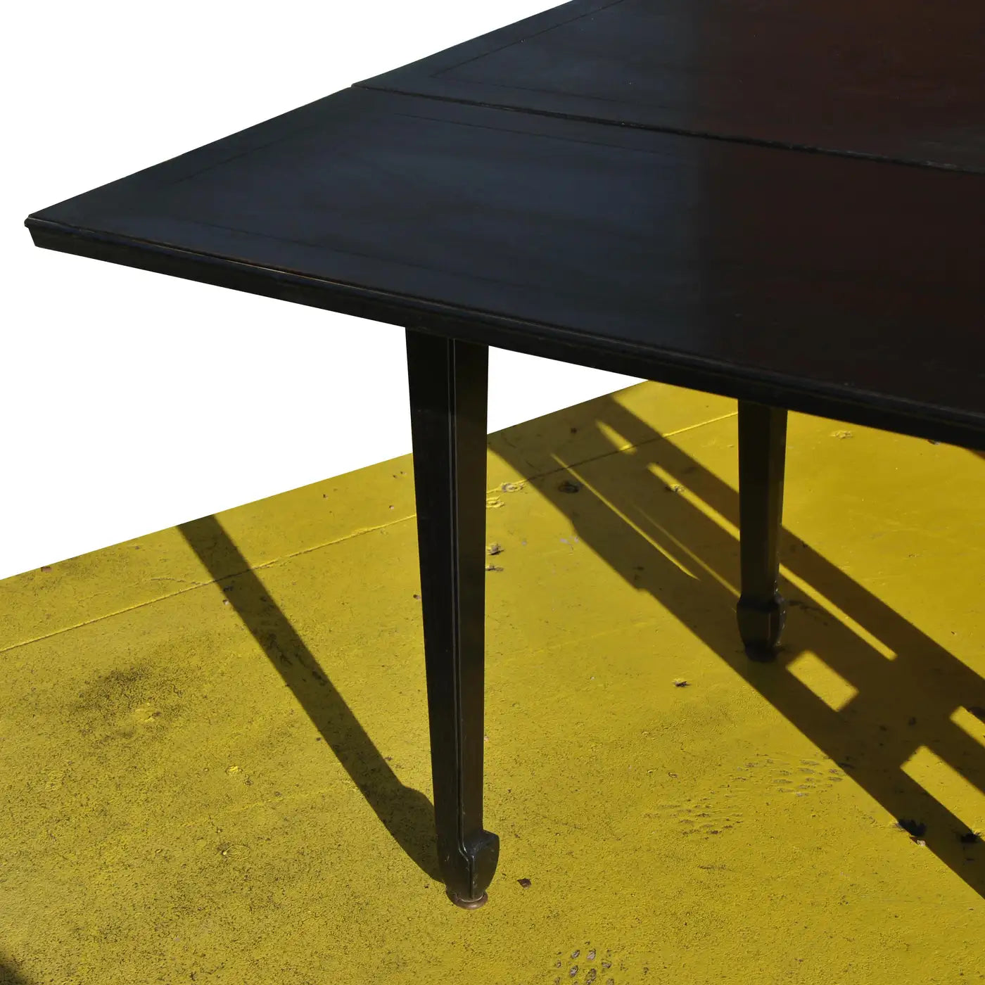 Mid century Michael Taylor dining table close-up
