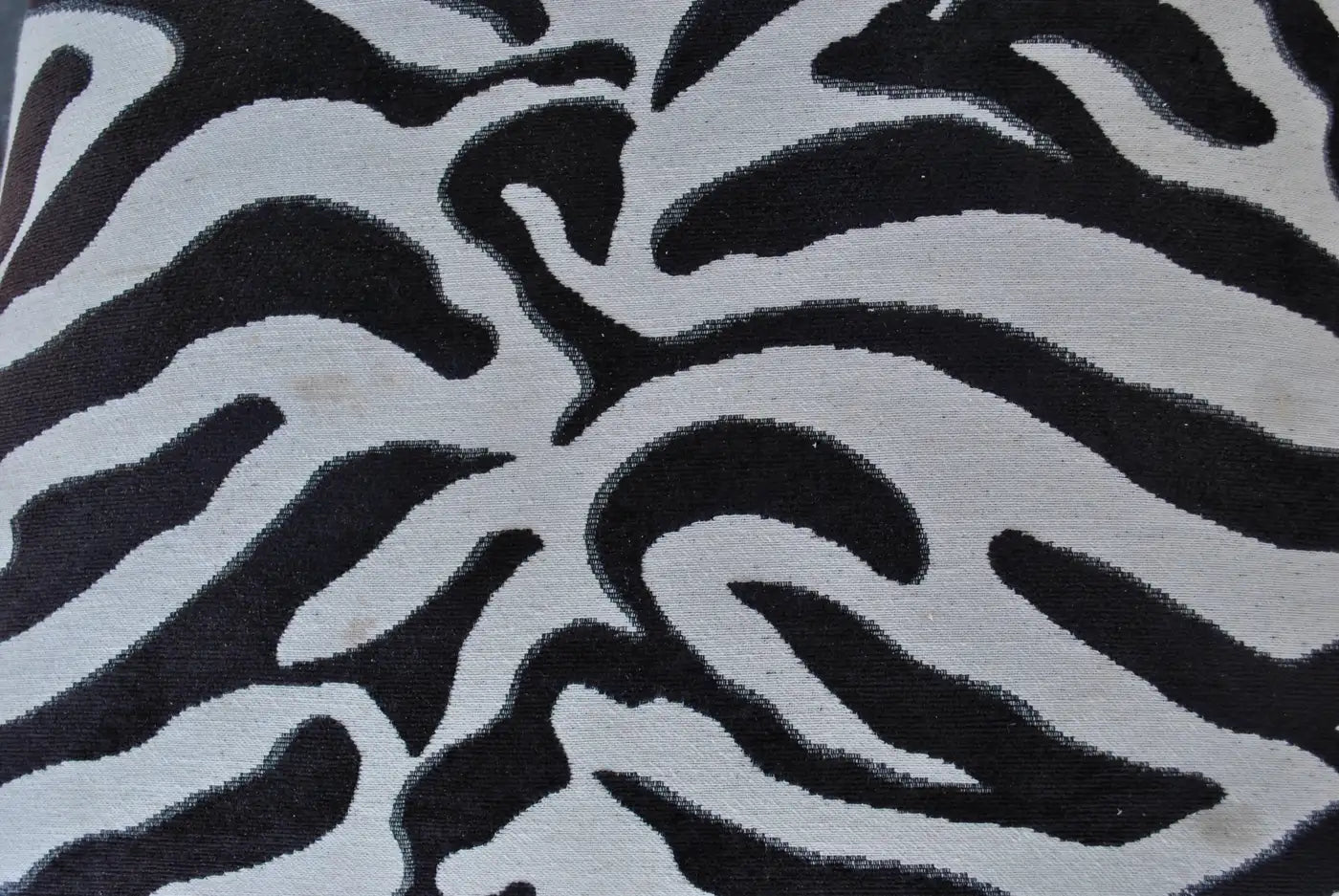 6 Vintage Mid Century Dining Chairs in the Manner of Kurt Ostervig