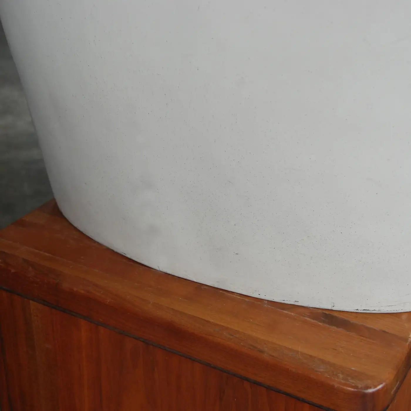 contemporary Knoll furniture by Maya Lin