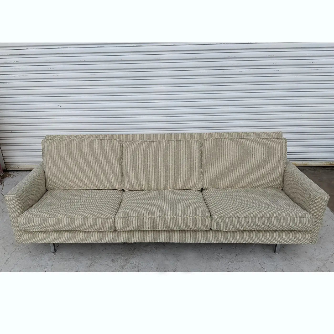 Sofa designed by George Nelson