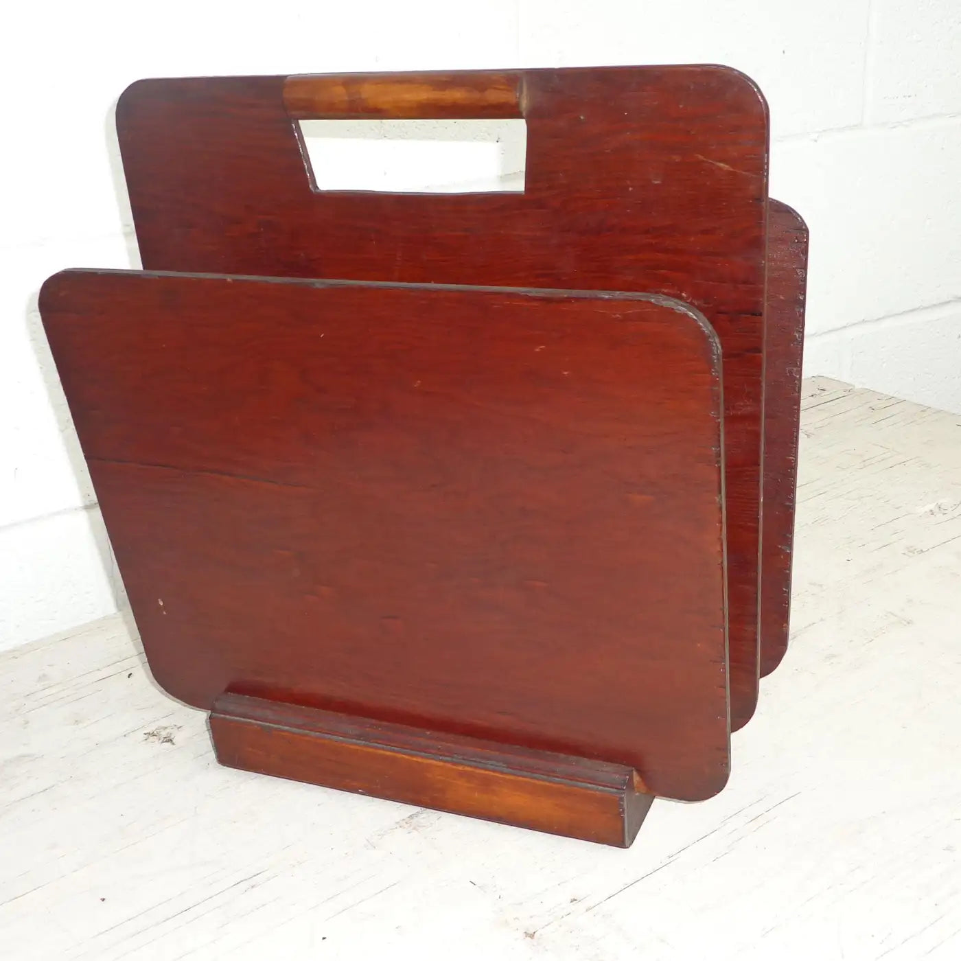 Art Deco storage solution for magazines and books