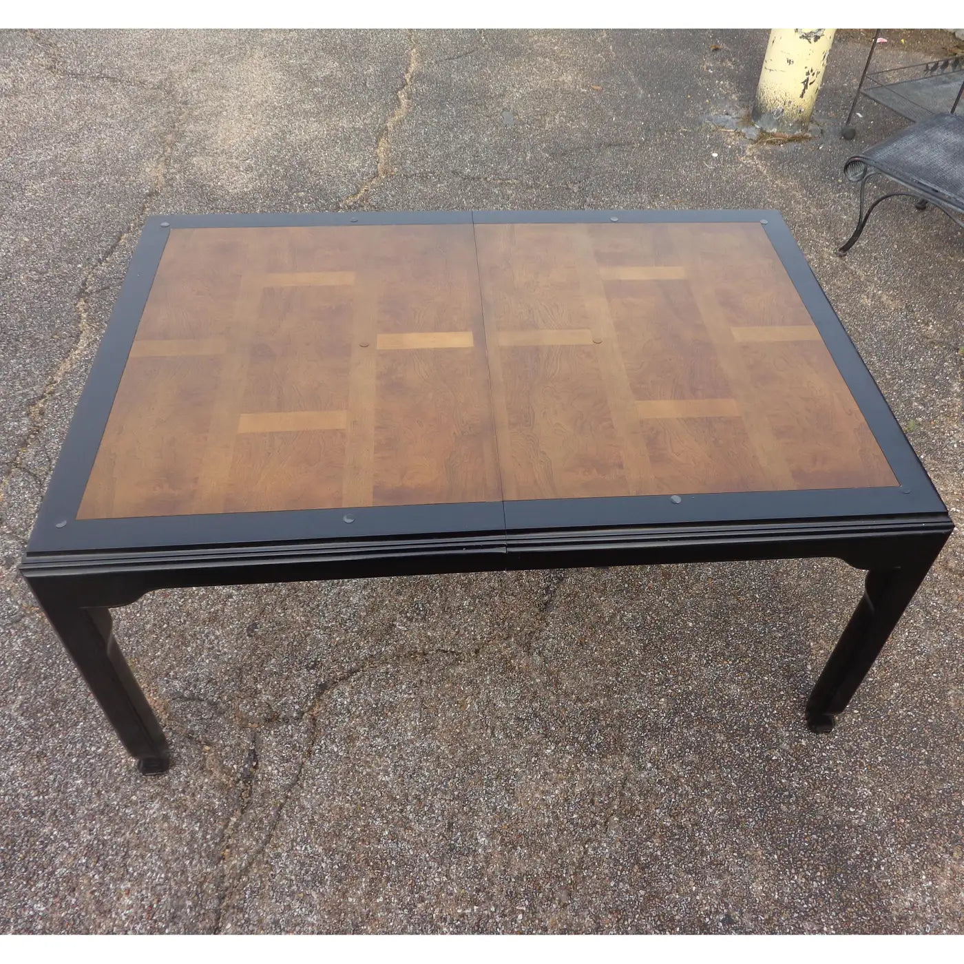 Century Furniture 62" Chin Hua dining table
