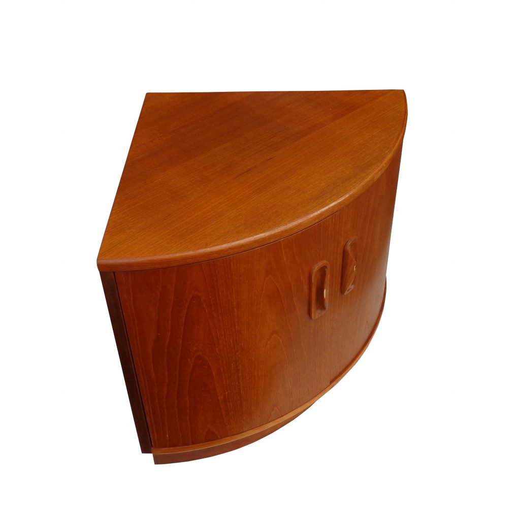 Corner Cabinet (MS10322)