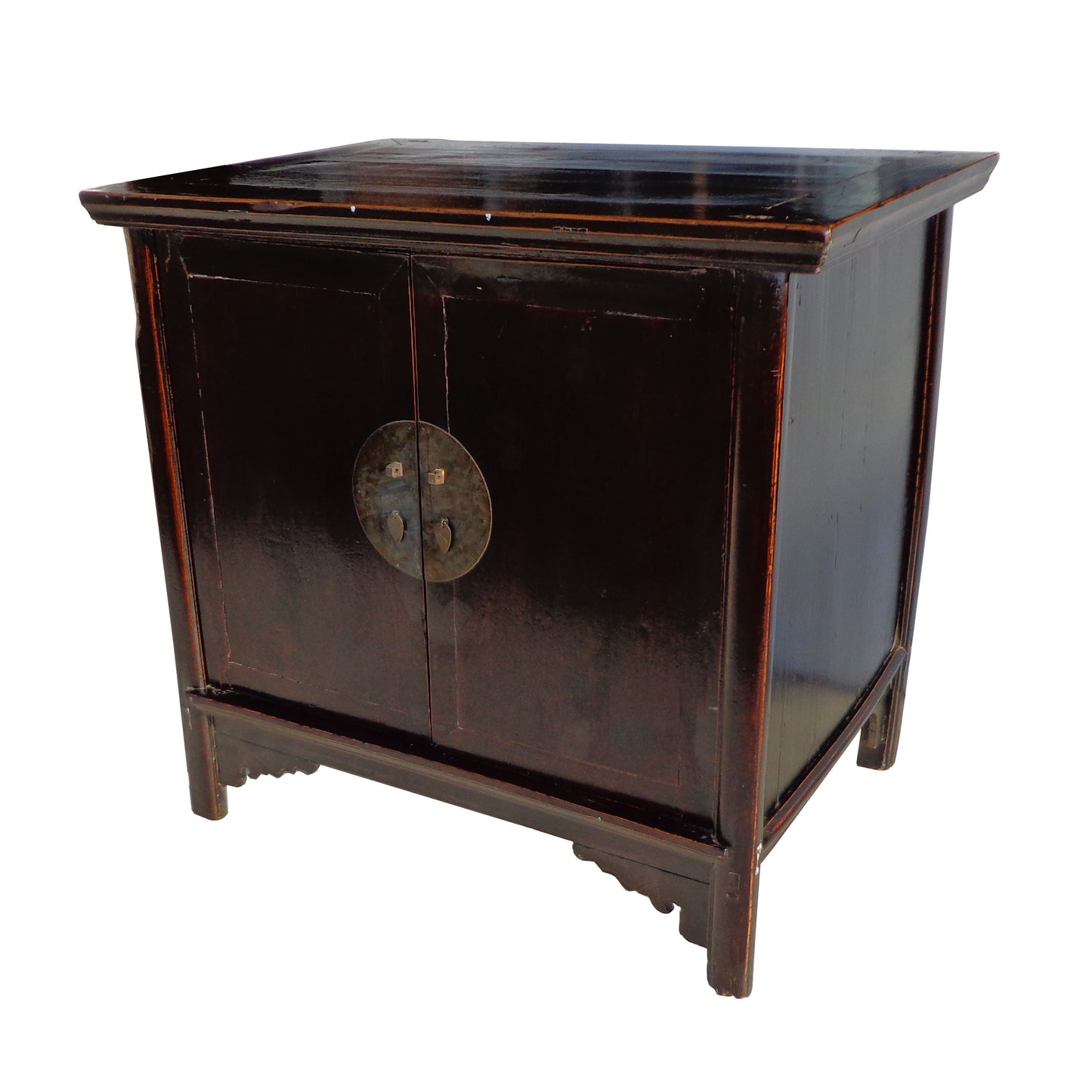 Chinese cabinet with lacquered wood detailing