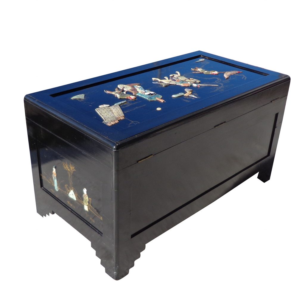 Chinese Black Lacquer Hope Chest (MS10501)