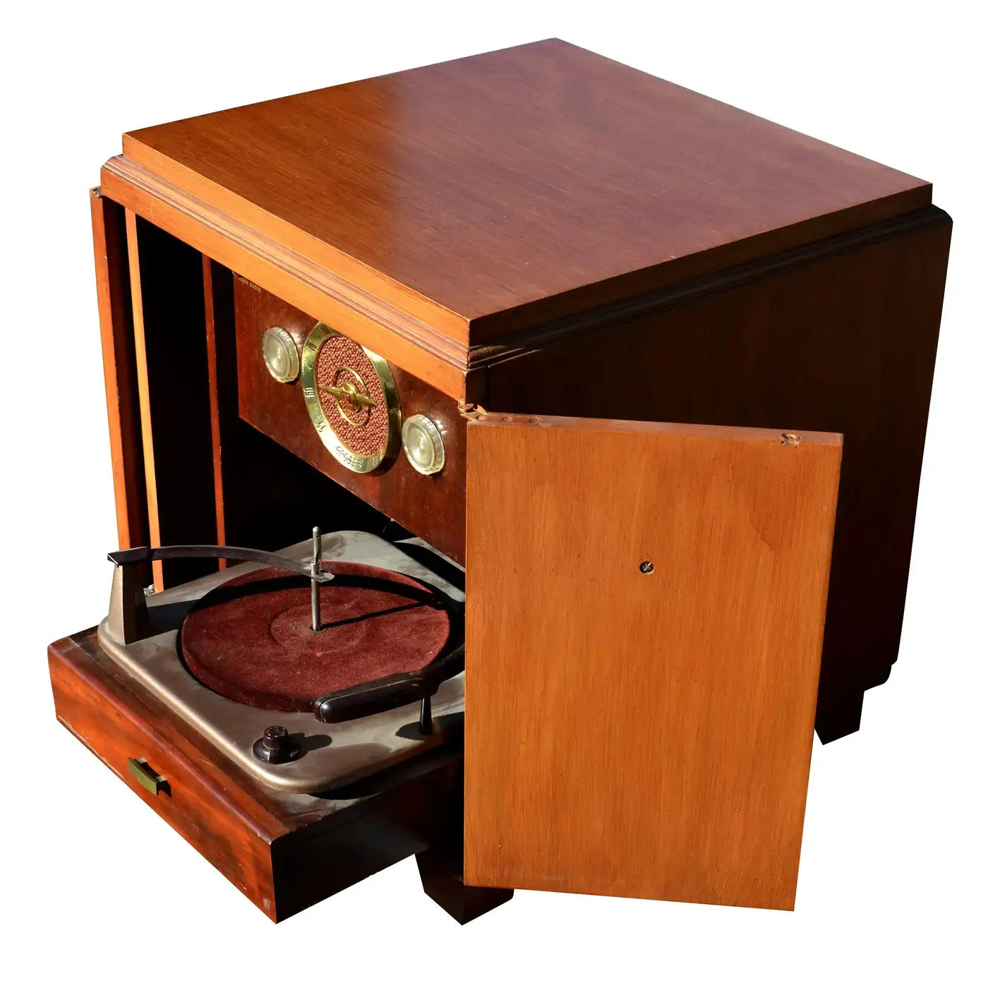 Retro-style Crosley stereo system